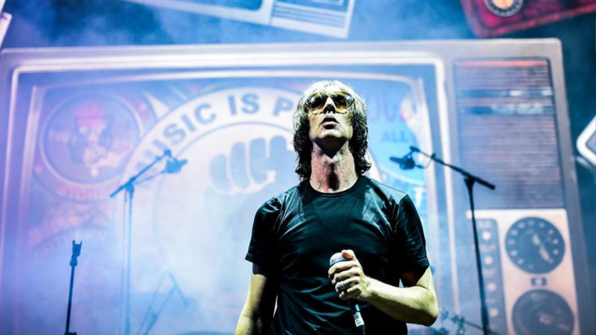 Richard Ashcroft - Westonbirt Arboretum - Coaches