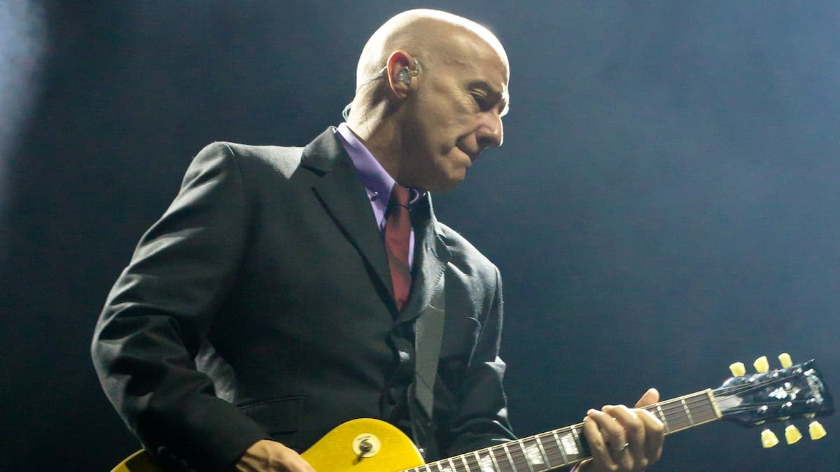 Midge Ure - Man of Two Worlds - Live Lounge Premium Package