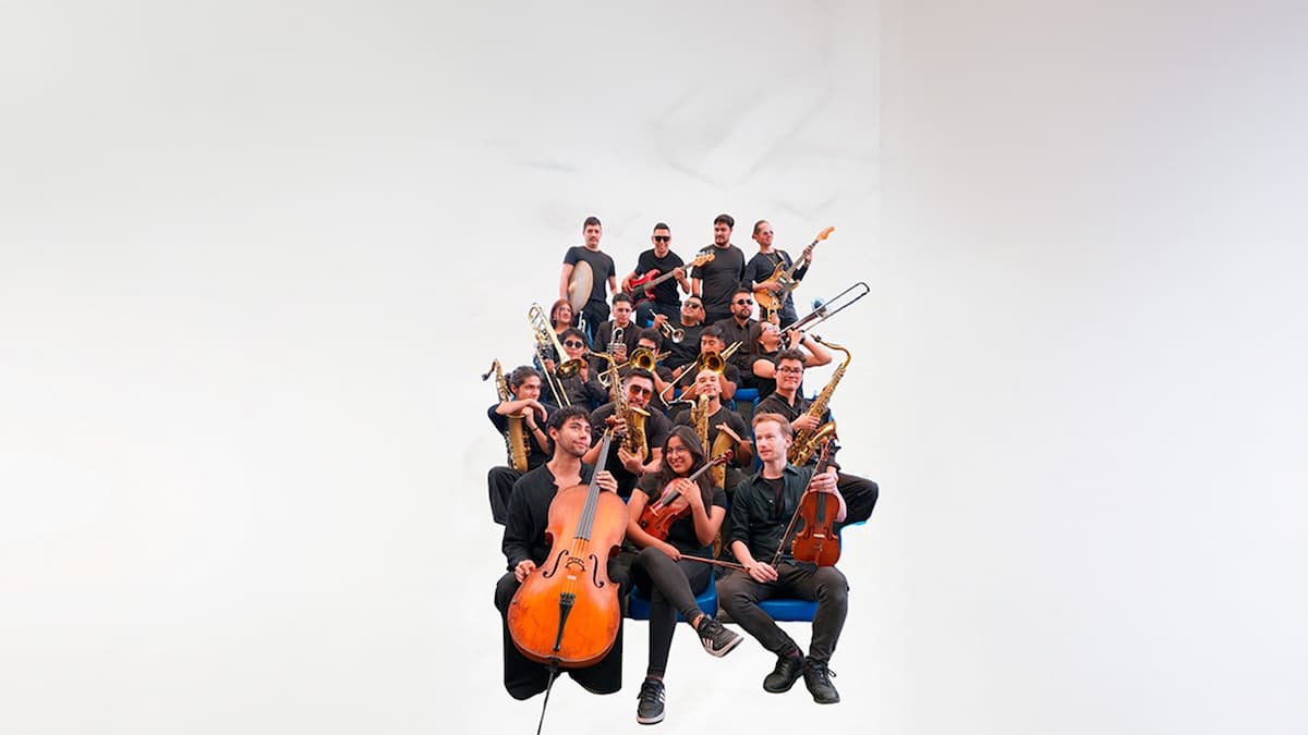15 Aniversario Camouflage Big Band