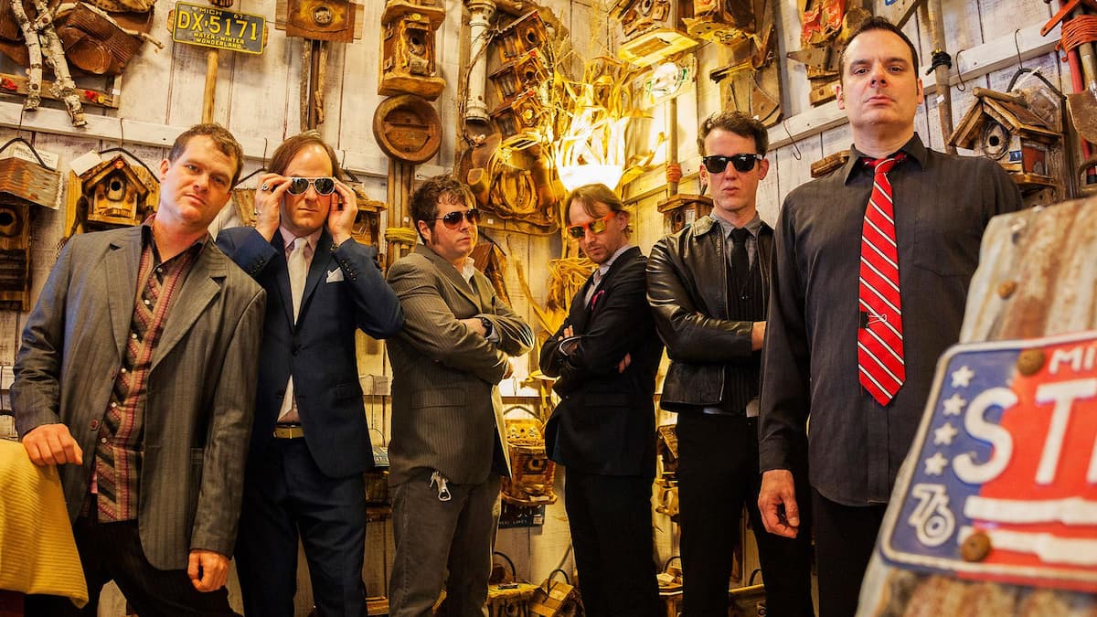 EVERYWHERE AT ONCE: ELECTRIC SIX
