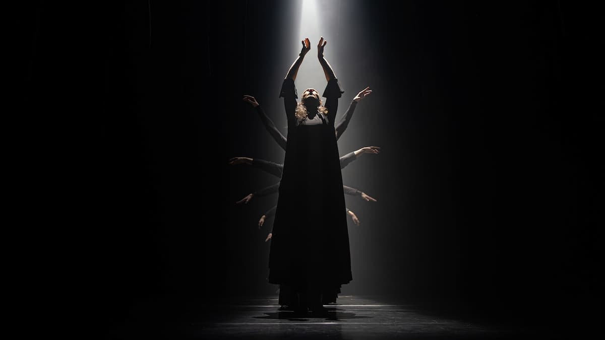 Isabelle Beernaert presenteert: La Dame En Noir - The Reunion