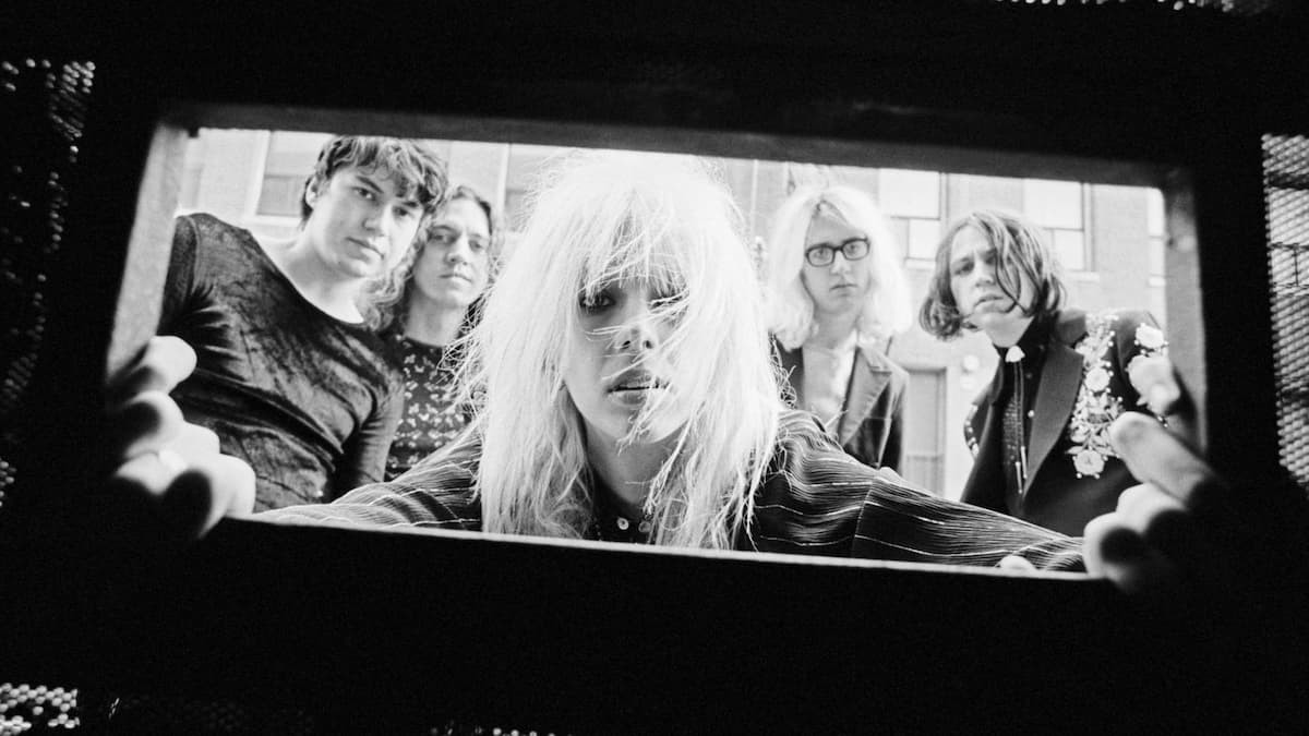 Starcrawler (A valid government-issued photo ID is required for entry. Under 18 must be accompanied by an adult at all times)