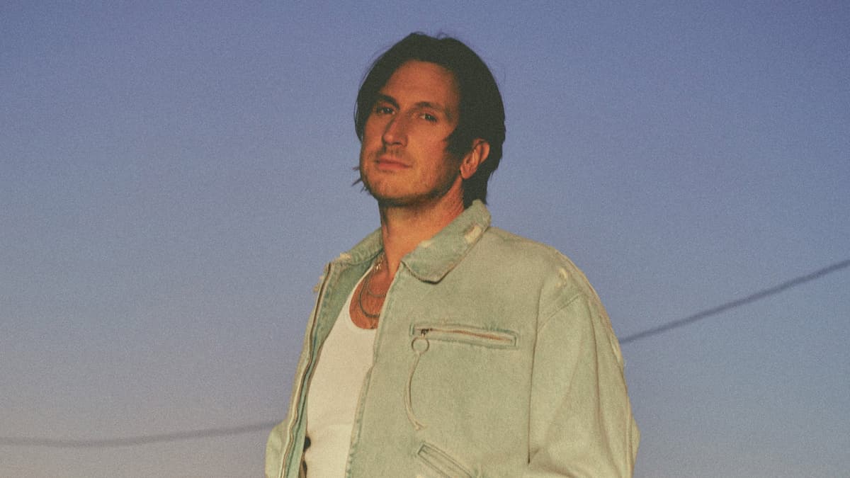 Russell Dickerson w/ Atlus