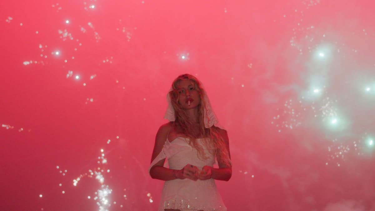 Slayyyter w/ Pearly Drops