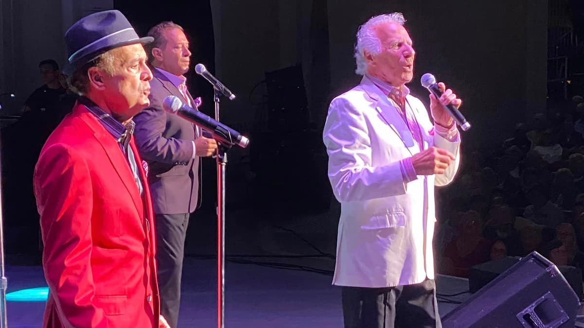 Holiday Doo Wop