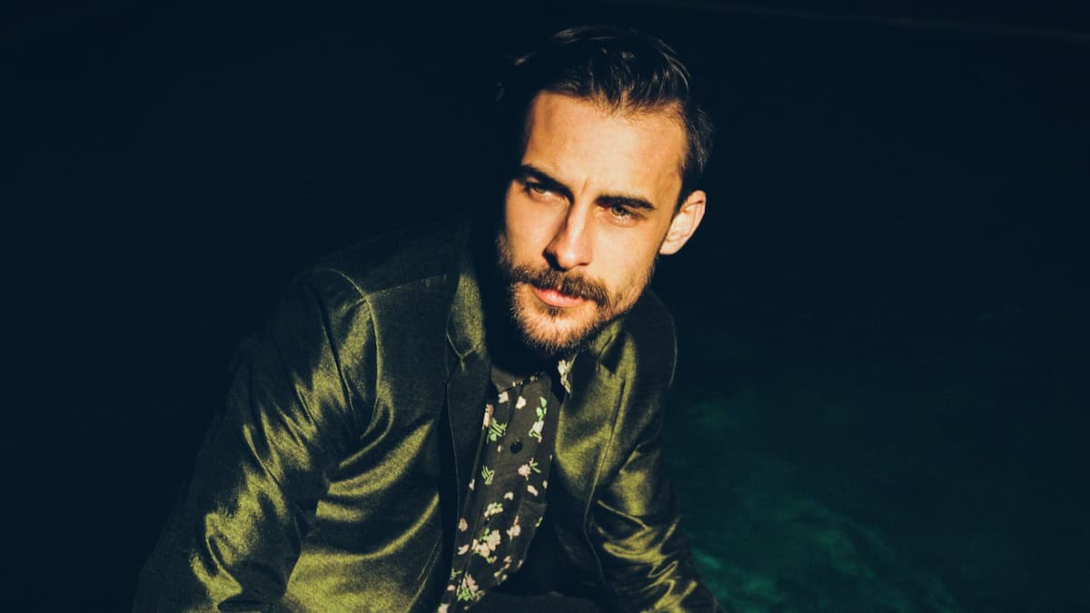 Tractor Presents: Robert Ellis w/ guests at The Sunset