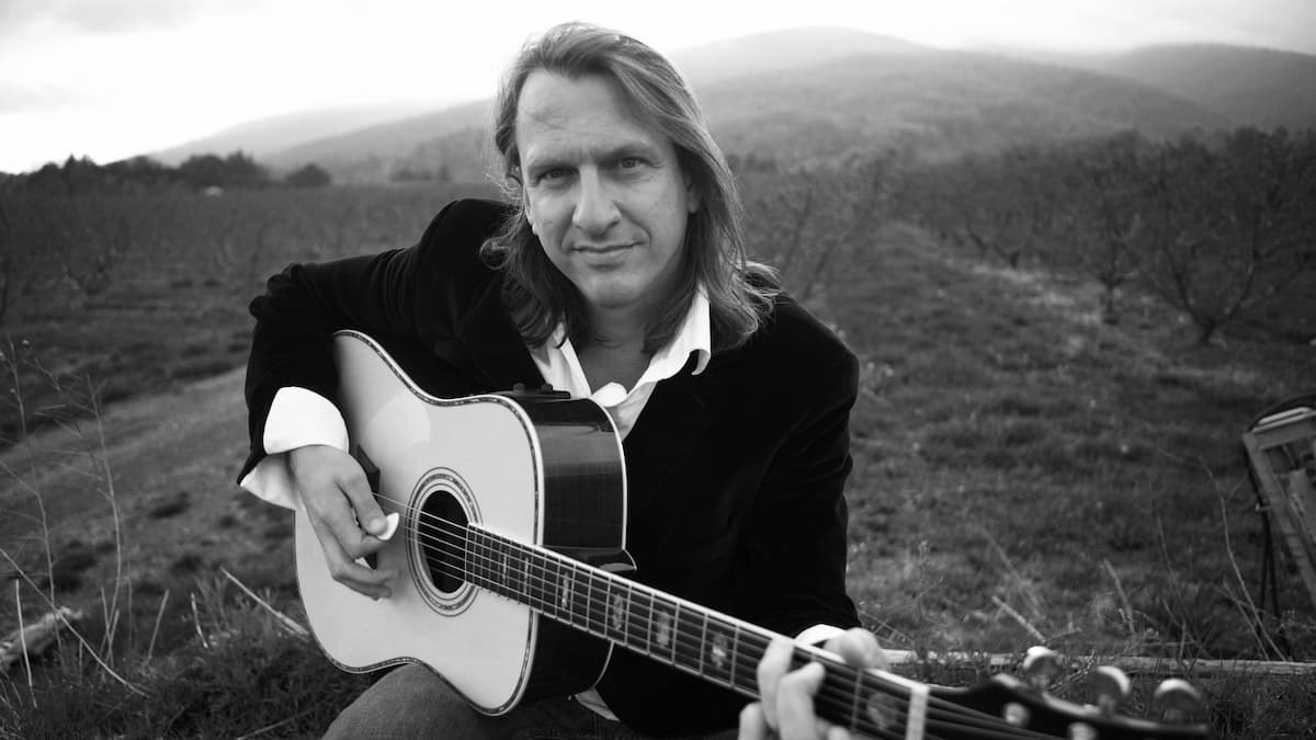 JBM Promotions Presents Ellis Paul