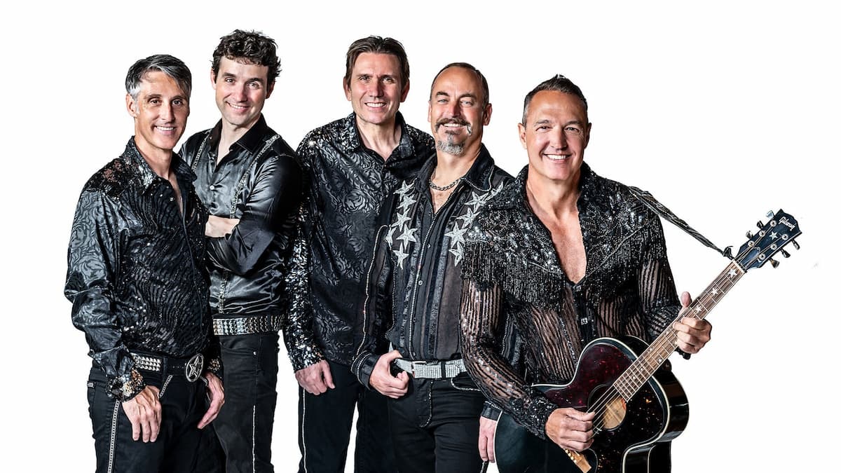 SUPER DIAMOND - THE NEIL DIAMOND TRIBUTE with Special Guest IF ELTON WAS A WOMAN