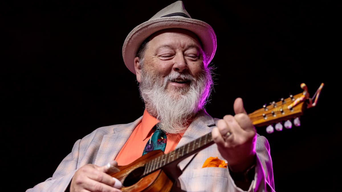 Moe's Alley Presents: Shinyribs w/ Schaefer Llana