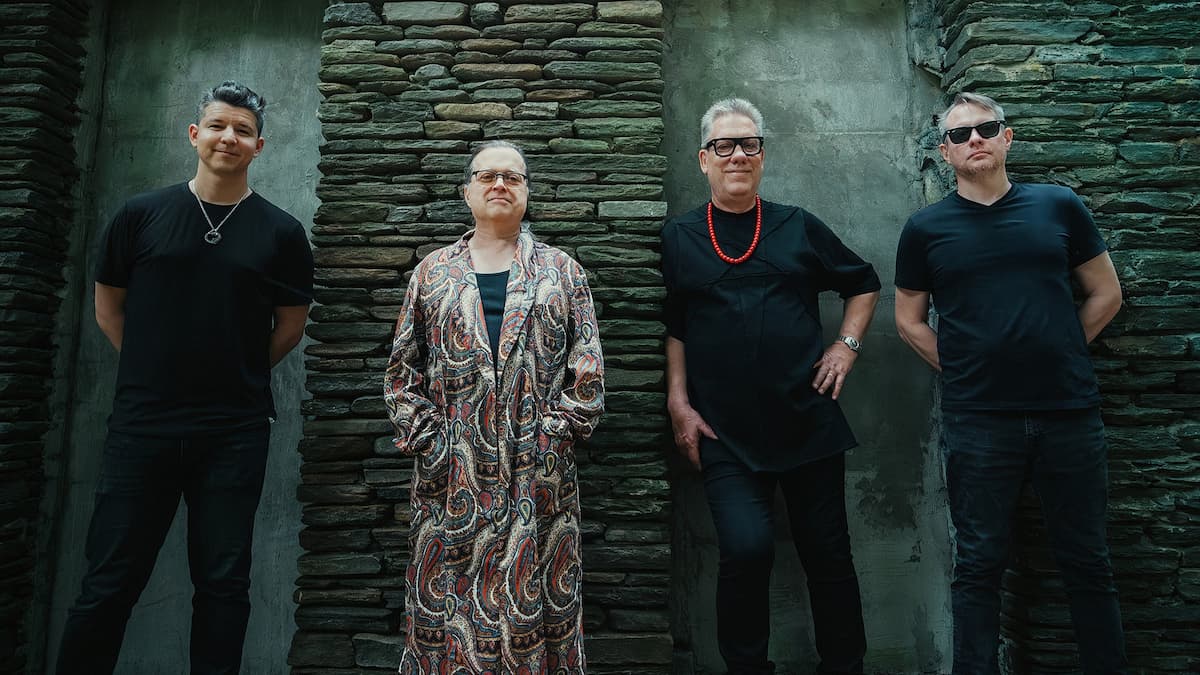 Violent Femmes: 45 Years of Violent Femmes Tour