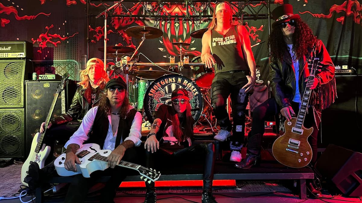 Shotguns N Roses- A Powerful Blast Of Gnr