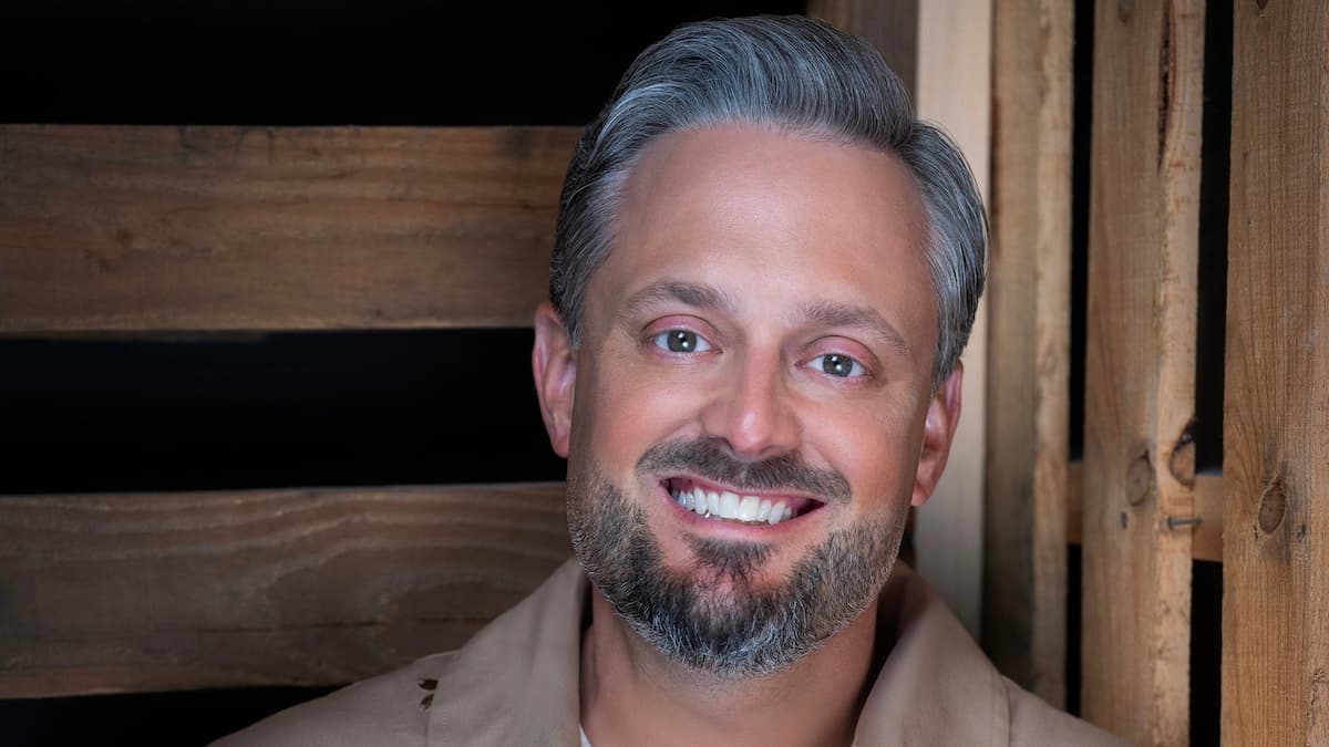 Nate Bargatze - Big Dumb Eyes World Tour