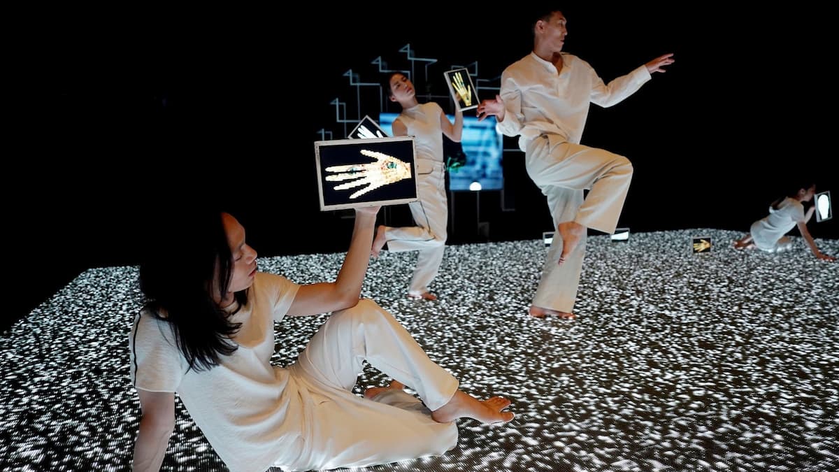 "Dab Dance Project, > ""hello world"" ;"