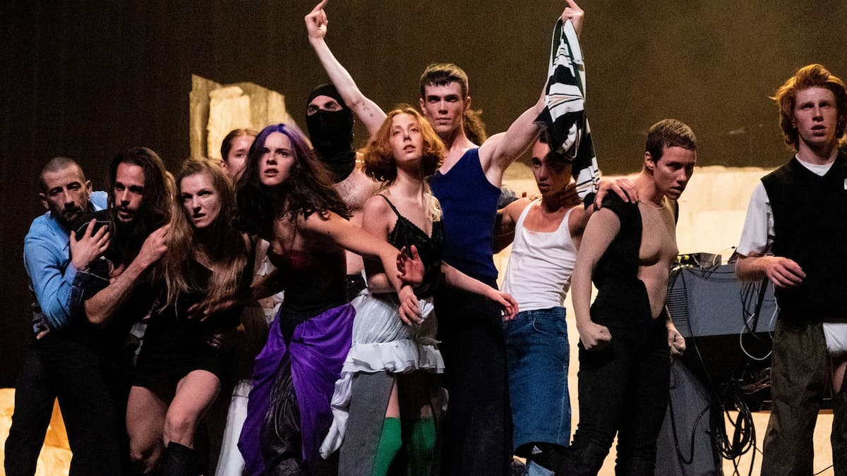 "(LA)HORDE y Ballet de Marsella X Rone, Room With a View"
