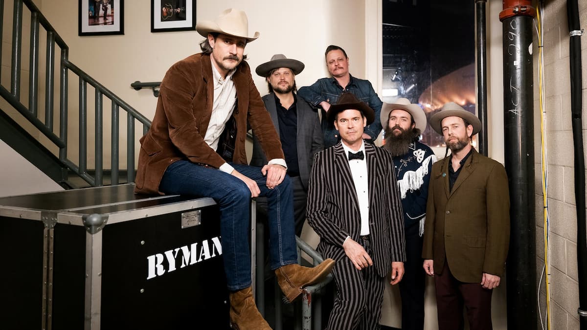 Old Crow Medicine Show w/ Palmyra