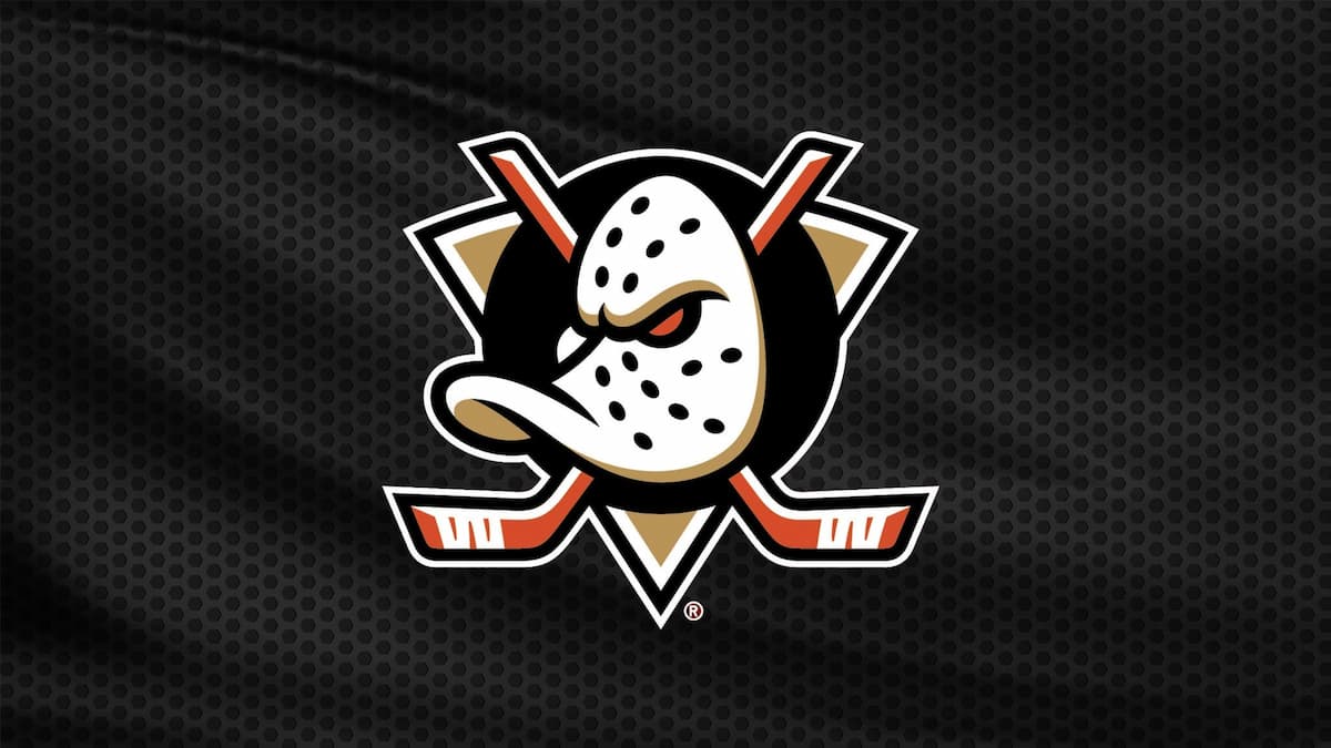 Anaheim Ducks v Vancouver Canucks