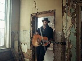 Lee Brice