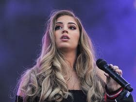 Alina Baraz (Rescheduled from 10/3/21, 1/16/22)
